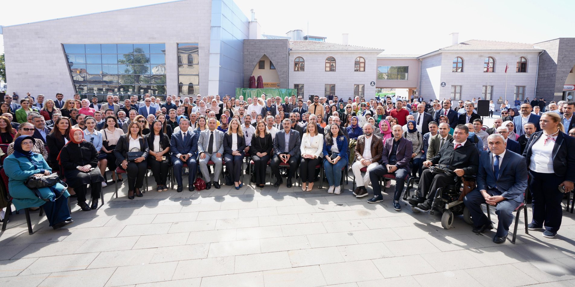 ÖĞRETMENLİK MESLEĞİ KANUNU TEKLİFİ, TBMM GENEL KURULUNDA KABUL EDİLDİ